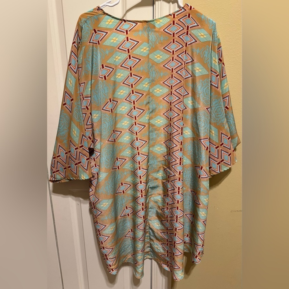 LuLaRoe Kimono Cardigan Open Front Lindsay Silky Feel Sz L - Picture 8 of 10
